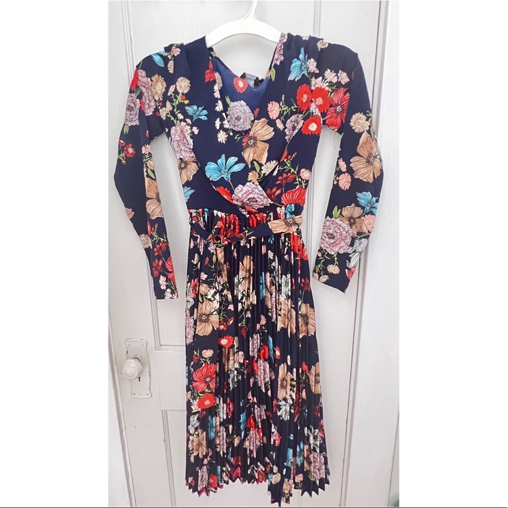 Navy Floral Long Sleeve Pleated Midi Dress